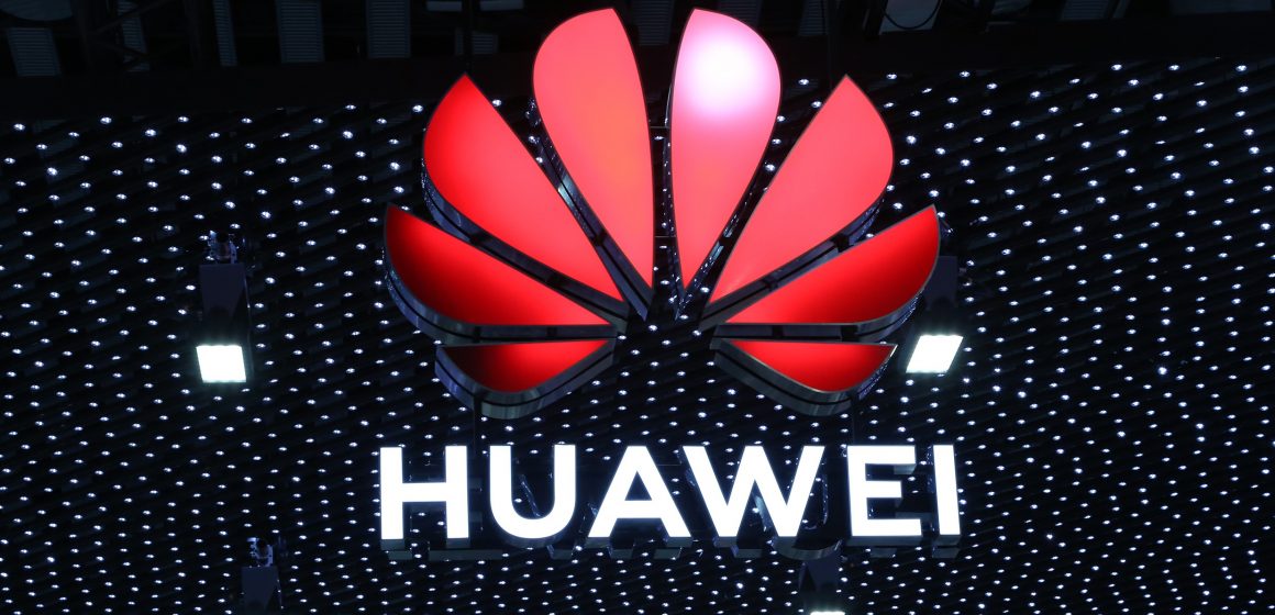 Huawei gioca la carta delle royalty